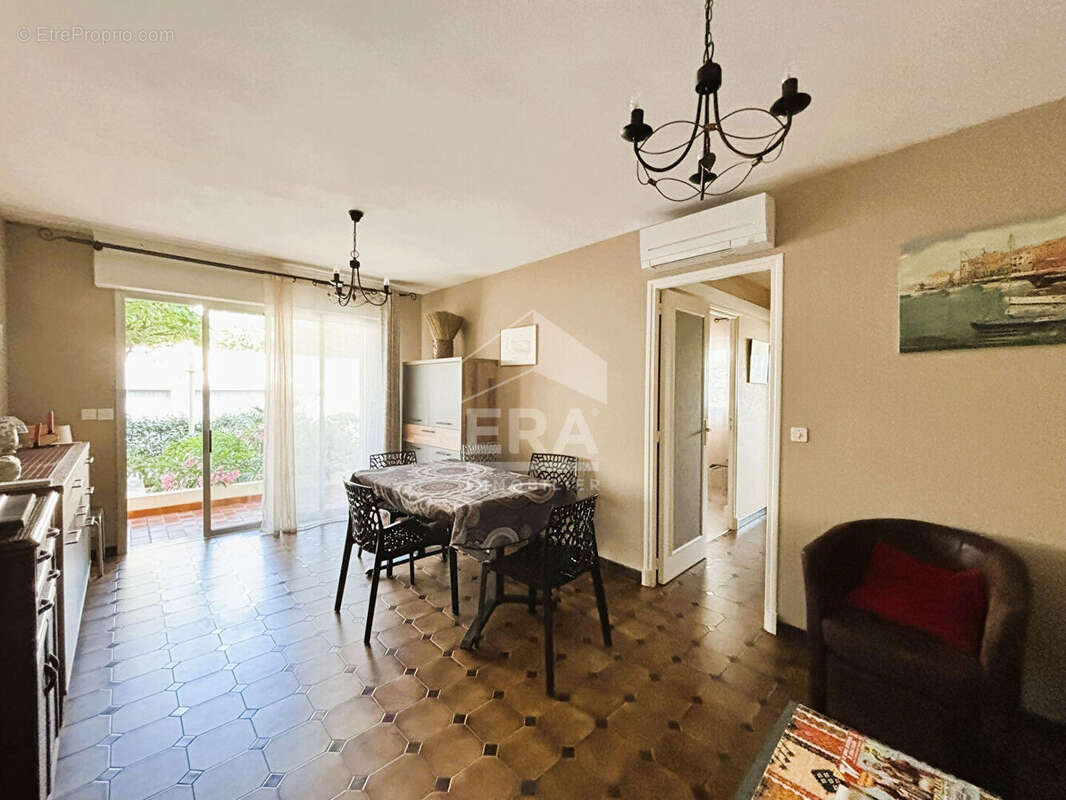 Appartement à FREJUS