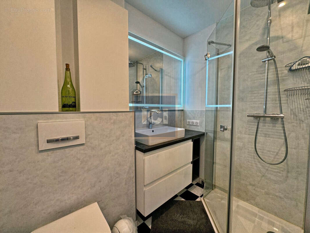 Appartement à GRIMAUD