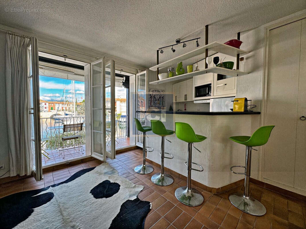 Appartement à GRIMAUD