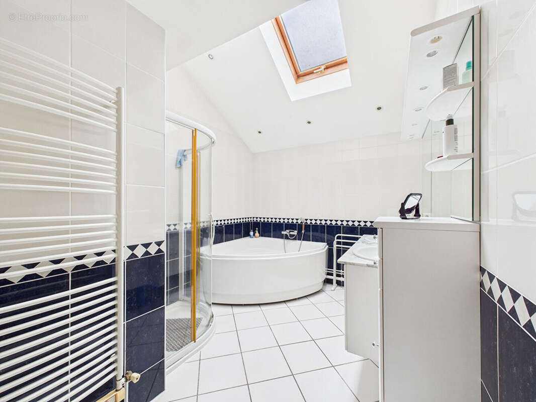 Maison à SAINT-ANDRE-LE-COQ