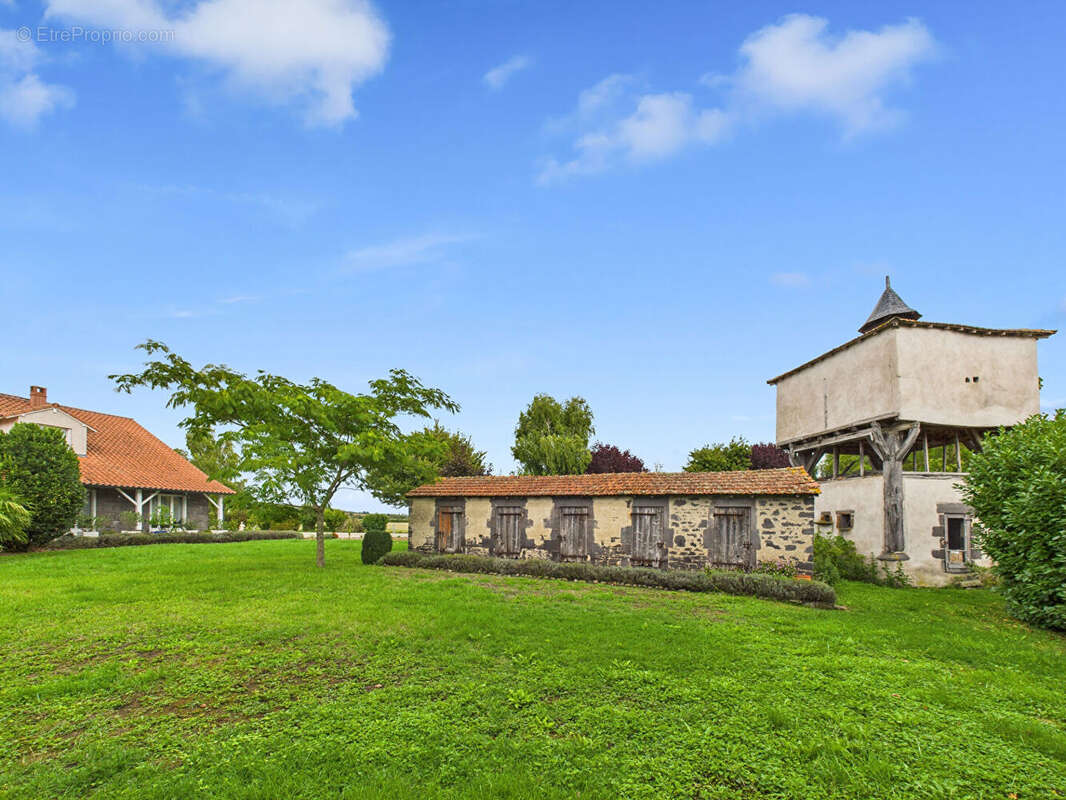 Maison à SAINT-ANDRE-LE-COQ