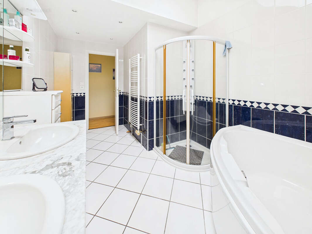 Maison à SAINT-ANDRE-LE-COQ