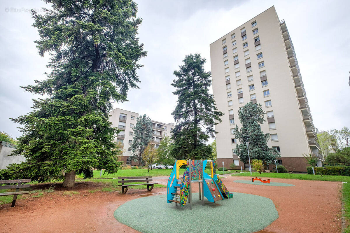 Appartement à LYON-8E
