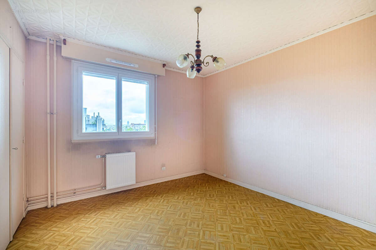 Appartement à LYON-8E