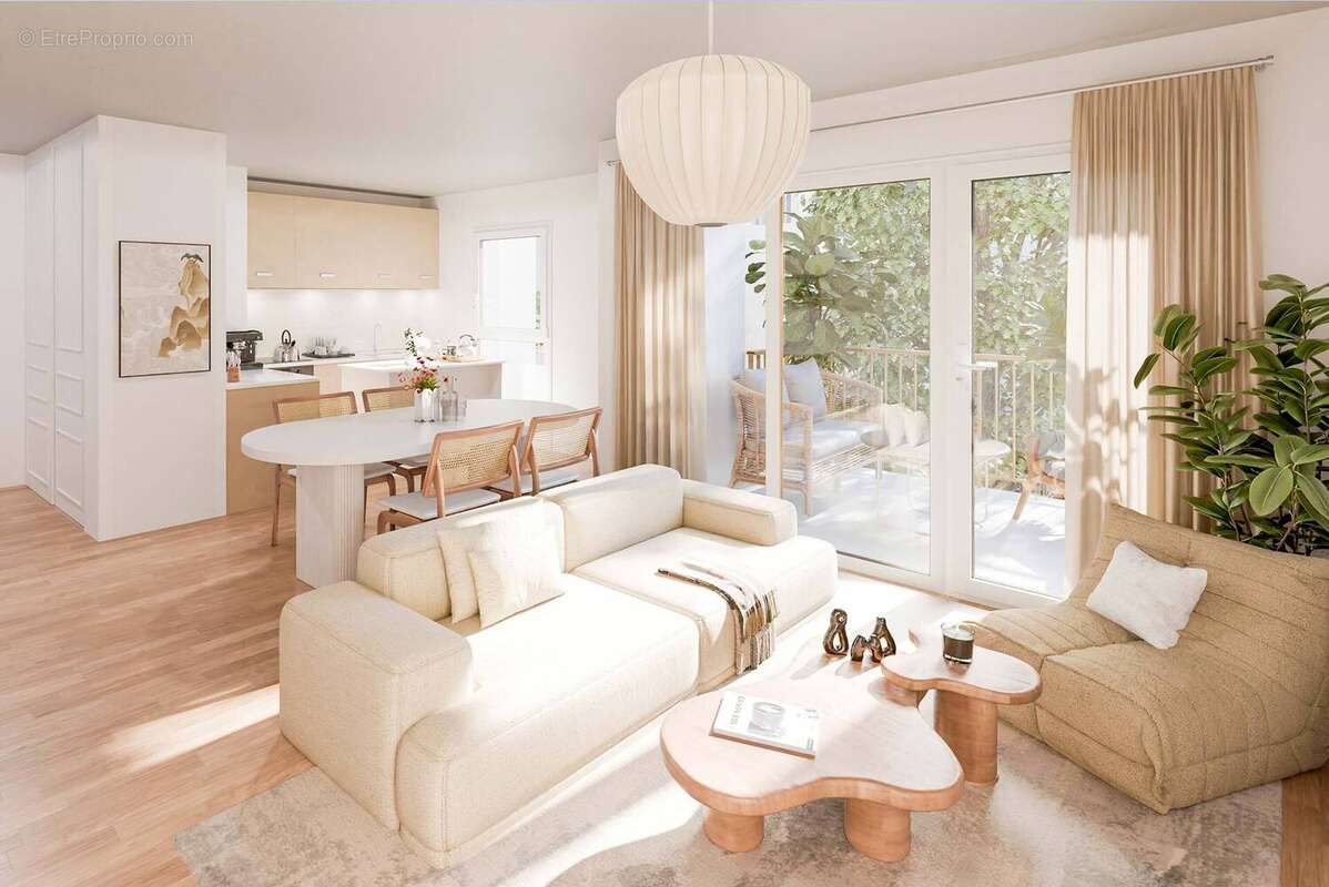 Almeria à St Cyr L Ecole