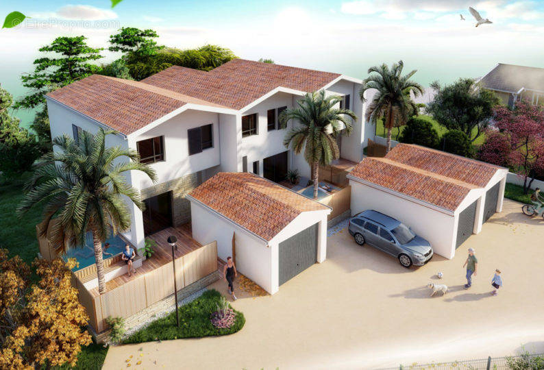 Le patio de l'arbousier à Langlade